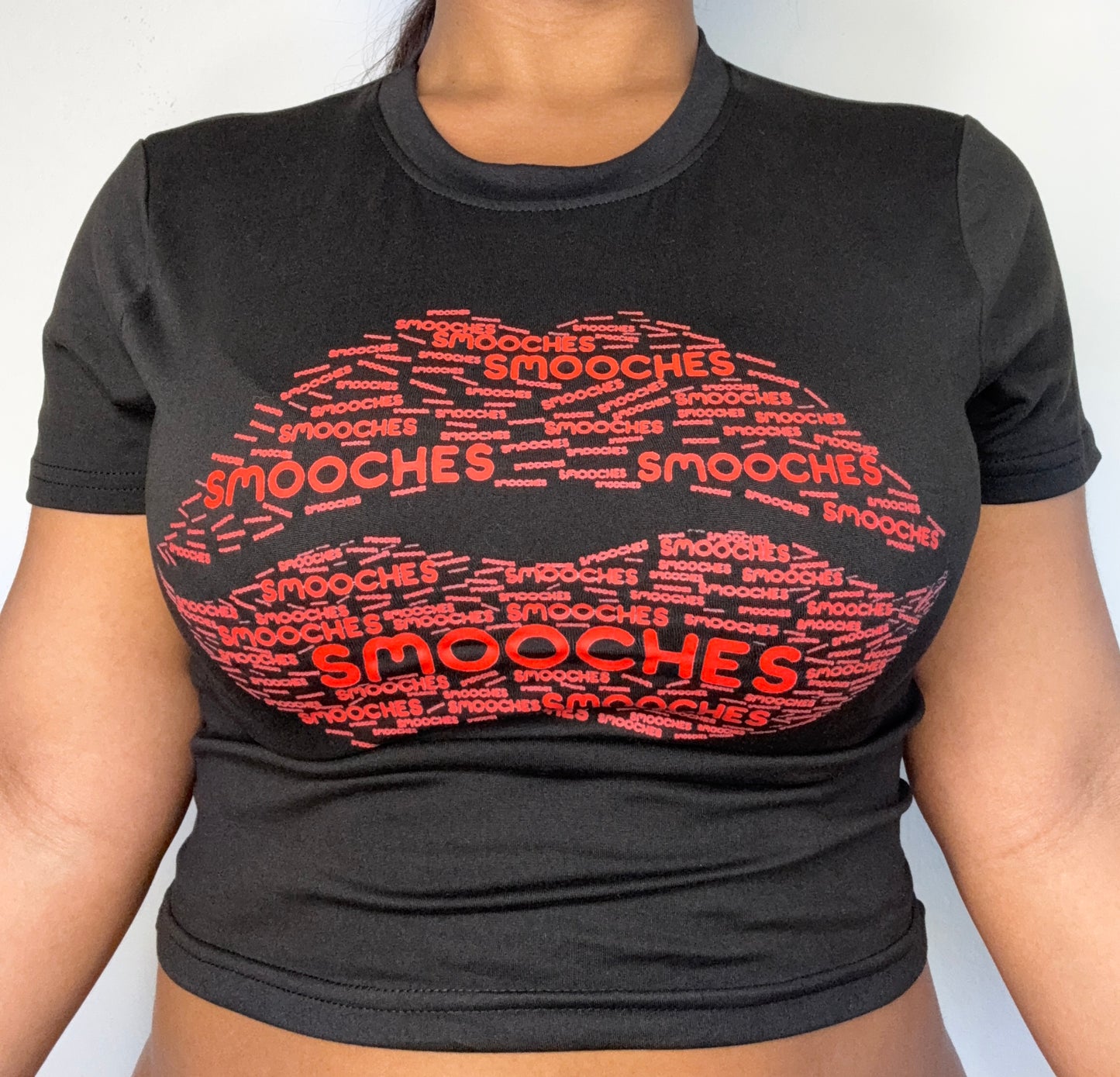 Smooches Signature Lips Crop Tee (Midnight Black)