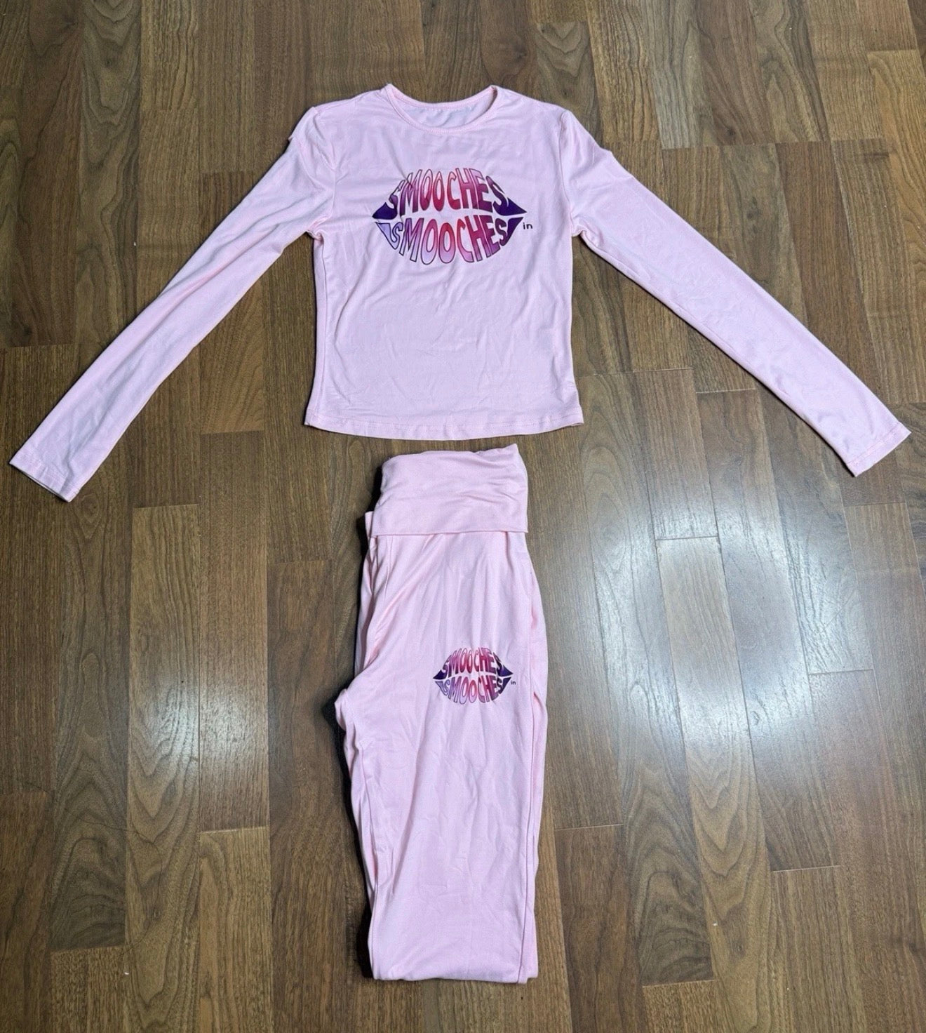 Smooches Long Sleeve Logo Set (Pretty Pink)